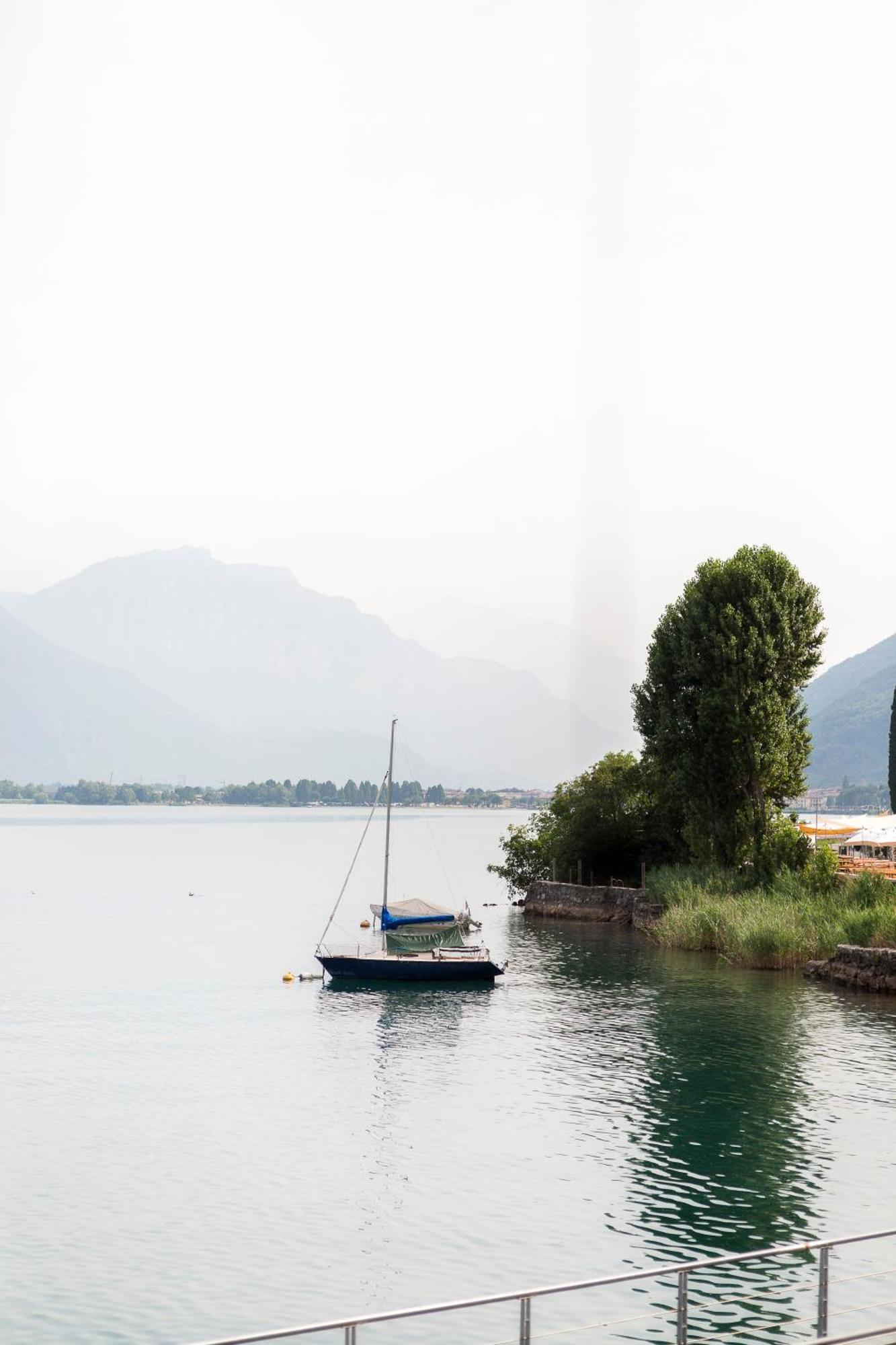 Lakefront Home Residenza Il Gallo In Riva Al Lago 皮索涅 外观 照片