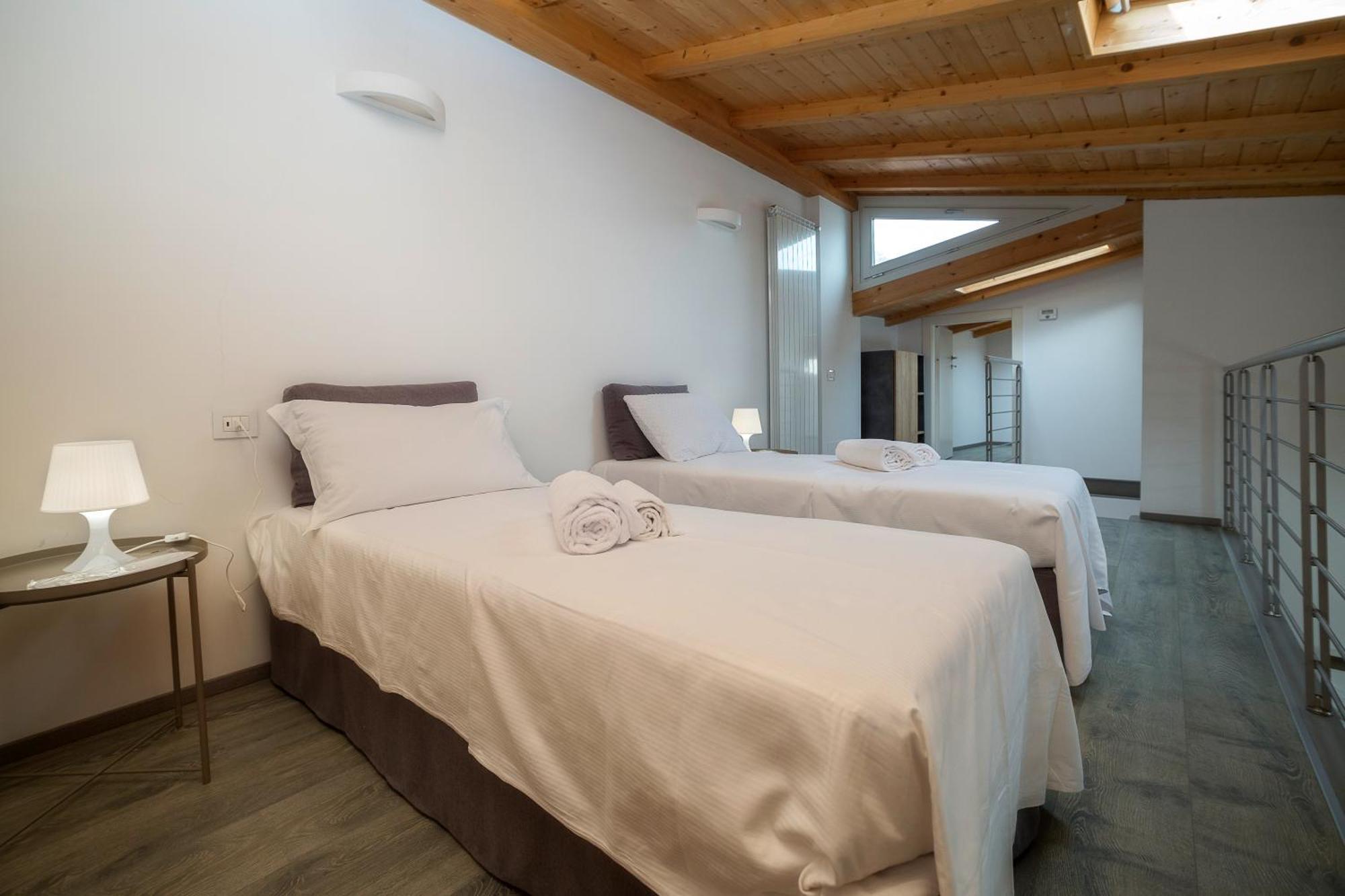 Lakefront Home Residenza Il Gallo In Riva Al Lago 皮索涅 外观 照片